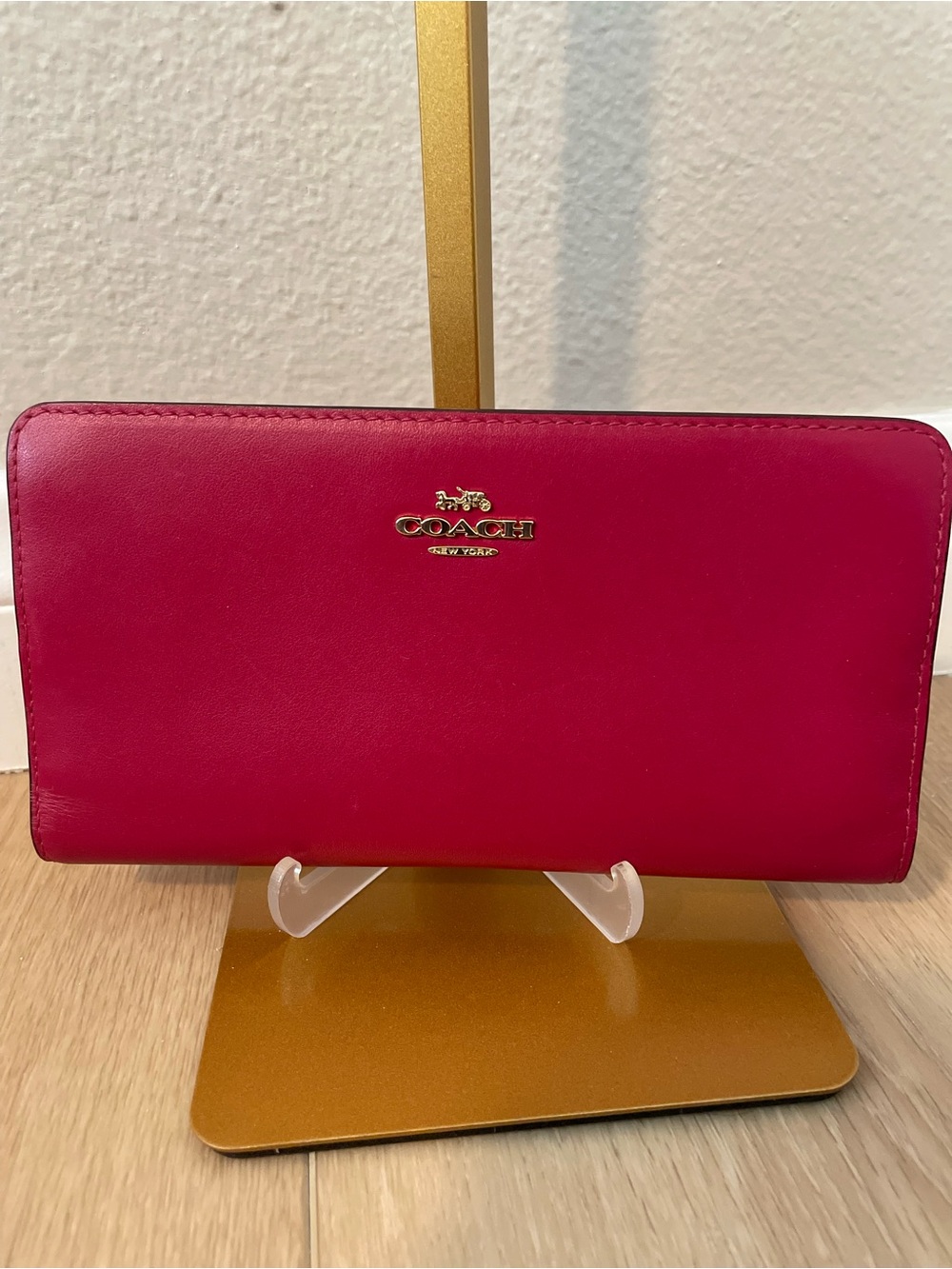 COACH Bright Pink/Fuchsia Leather Large Bifold Wallet With Gold Hardware - Picture 3 of 6